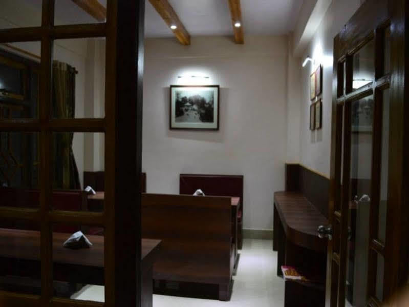 Hotel Treebo Trend The Pinewood à Darjeeling  Extérieur photo